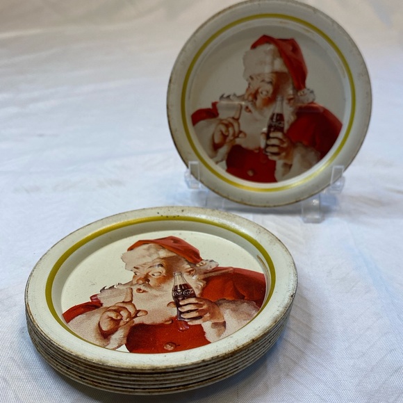 Vintage tin Santa and Coca Cola coasters. - Picture 7 of 8